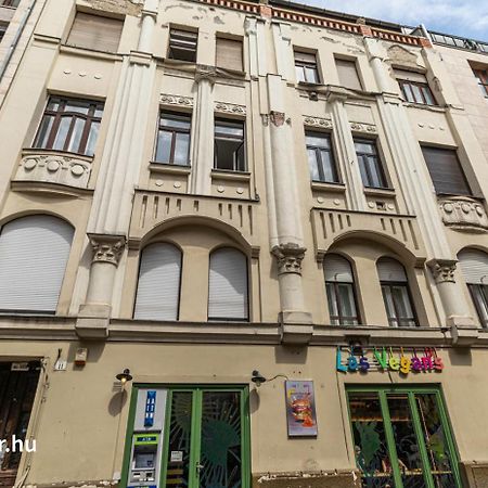 Downtown Station Apartment Budapest Exteriör bild